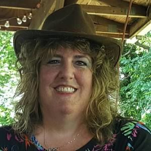 Meet your Posher, Veronica